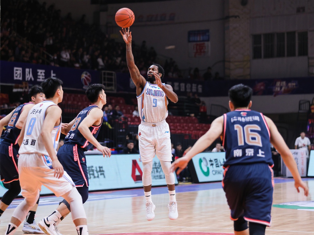 对快船队强 对快船队强